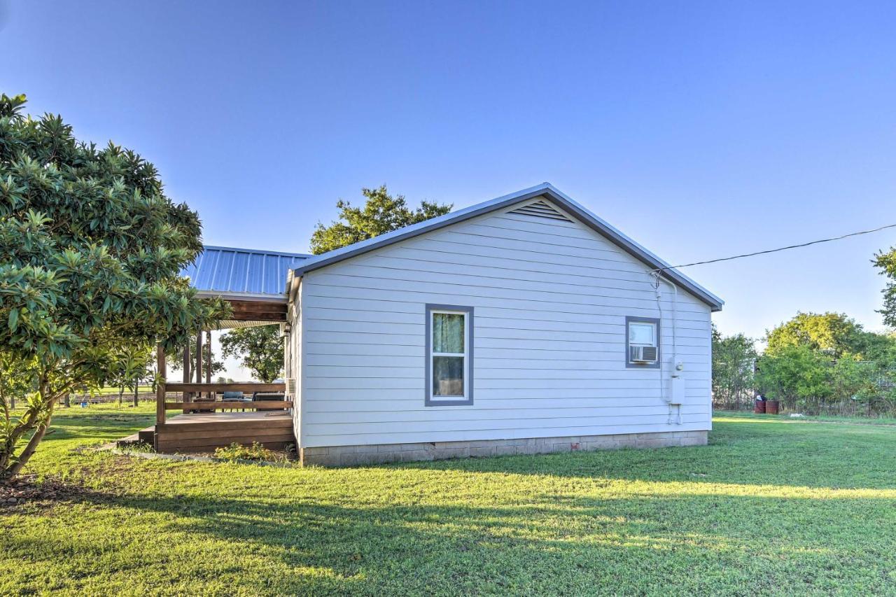 House On Cattle Farm Central To Temple And Waco Lorena Eksteriør billede