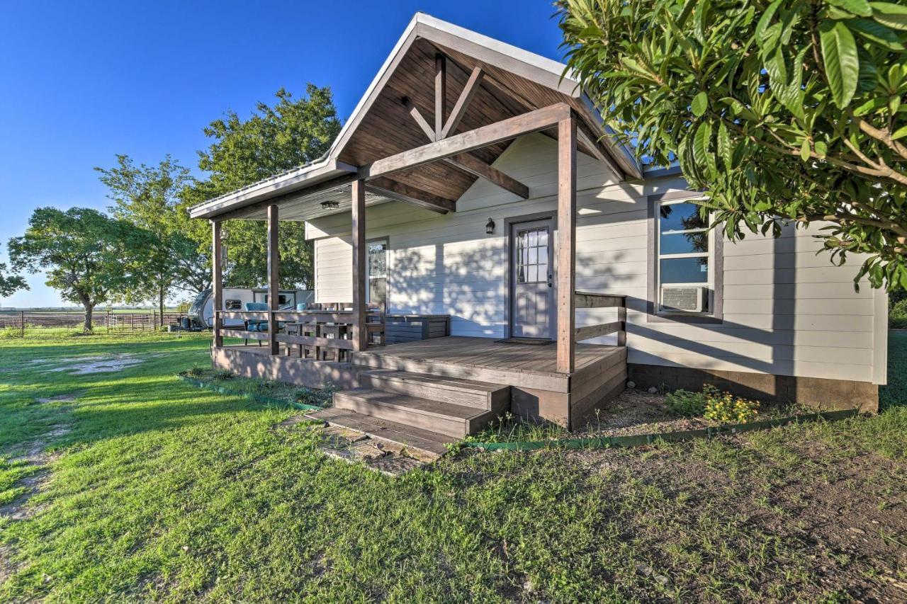 House On Cattle Farm Central To Temple And Waco Lorena Eksteriør billede